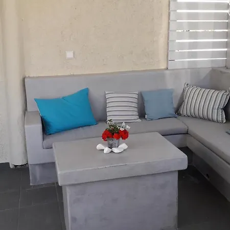 Krotiribay Adults Apartahotel 4*