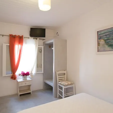 Krotiribay Adults Apartahotel 4*