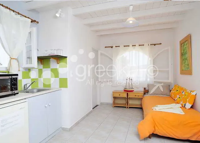 Krotiribay Adults Aparthotel 4*