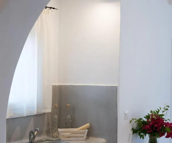 Krotiribay Adults Aparthotel 4*